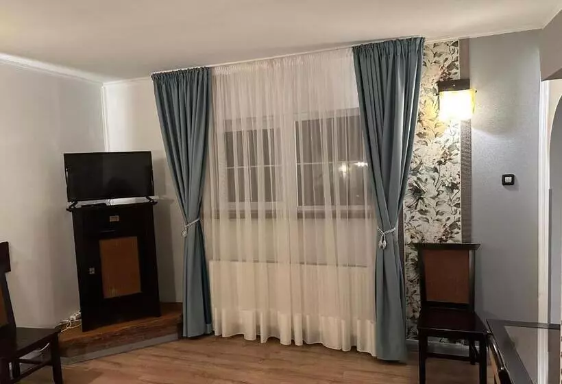 Pensiunea Casa Albă