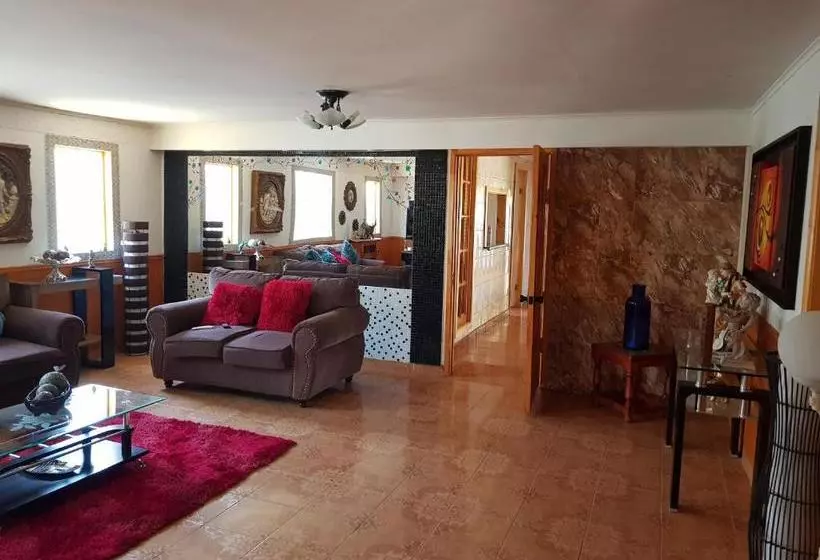 Retkeilymaja Residencial Mi Casa