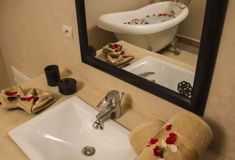 Majatalo Kasbah Atfel