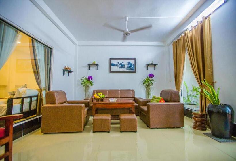 ホテル Moloppor Villa