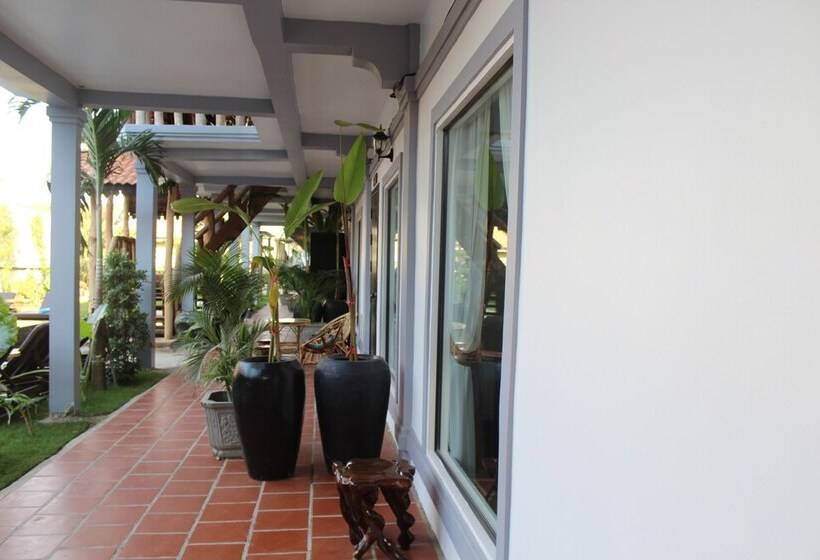 ホテル Moloppor Villa