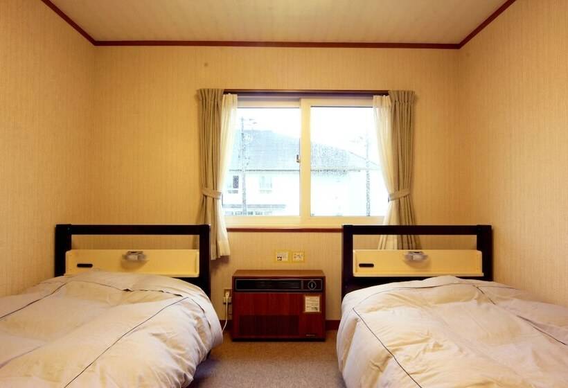 پانسیون Guesthouse Kinzaza