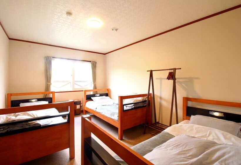 پانسیون Guesthouse Kinzaza