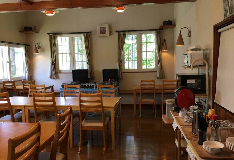 پانسیون Guesthouse Kinzaza