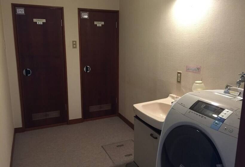 پانسیون Guesthouse Kinzaza