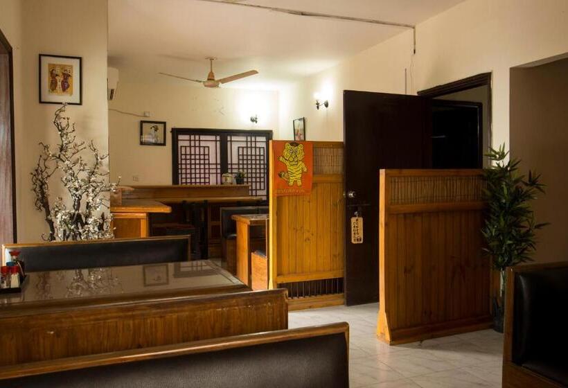 پانسیون Japanese Lodge Hydrangea