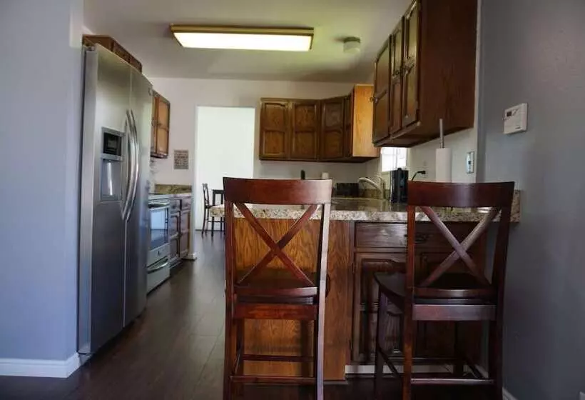 Majatalo Large Room Near Uvu & Byu