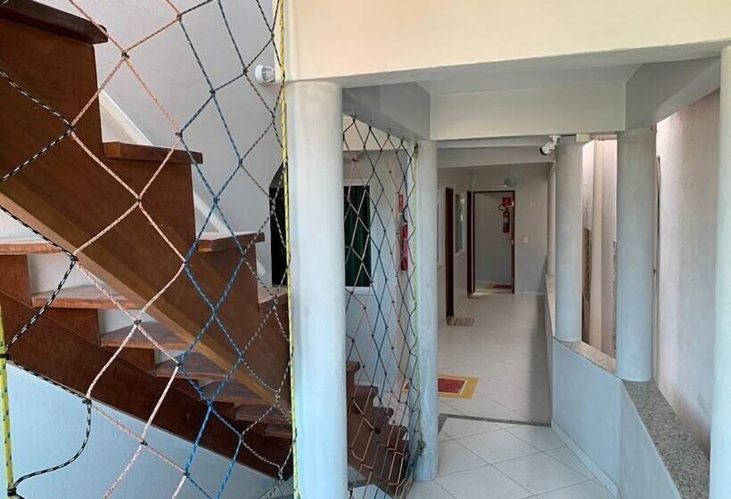 פנסיון Pousada Esadof