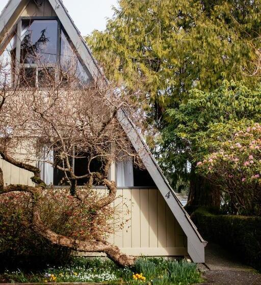 בית מלון כפרי The Shoreline Tofino