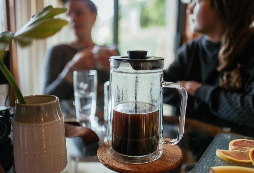 בית מלון כפרי The Shoreline Tofino