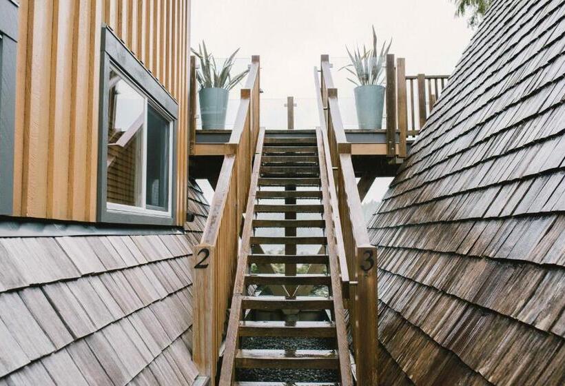 בית מלון כפרי The Shoreline Tofino