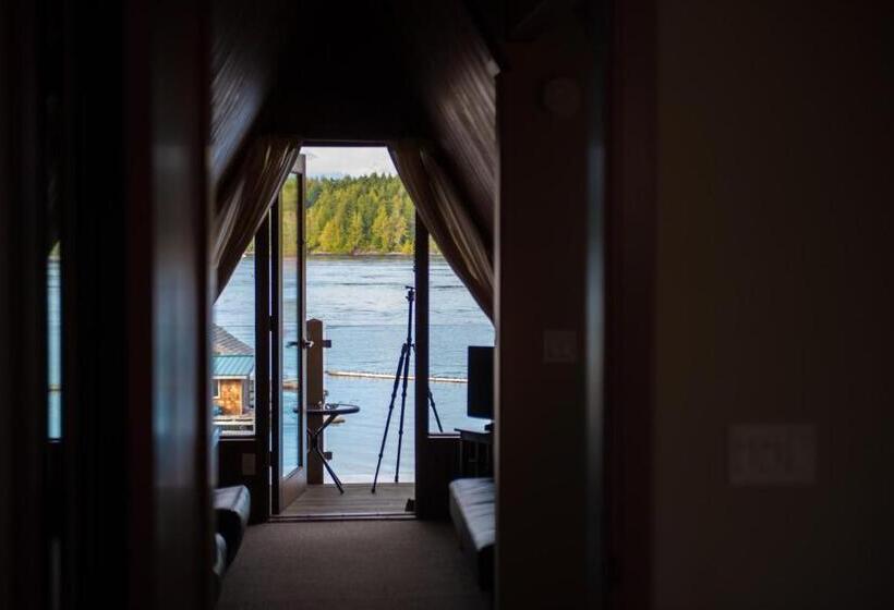 בית מלון כפרי The Shoreline Tofino