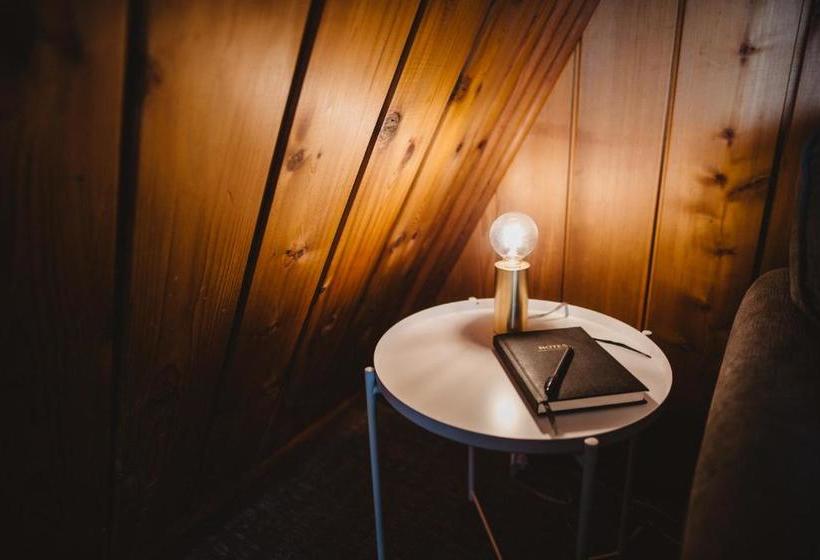 בית מלון כפרי The Shoreline Tofino