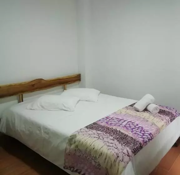 ペンション Elizabetha Hostal