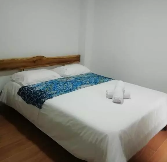 ペンション Elizabetha Hostal