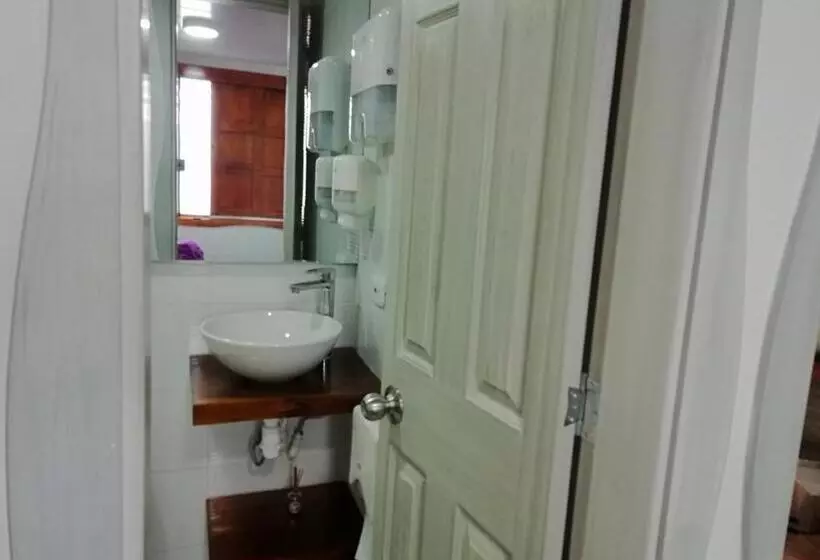 ペンション Elizabetha Hostal