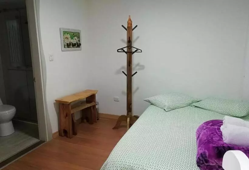 ペンション Elizabetha Hostal