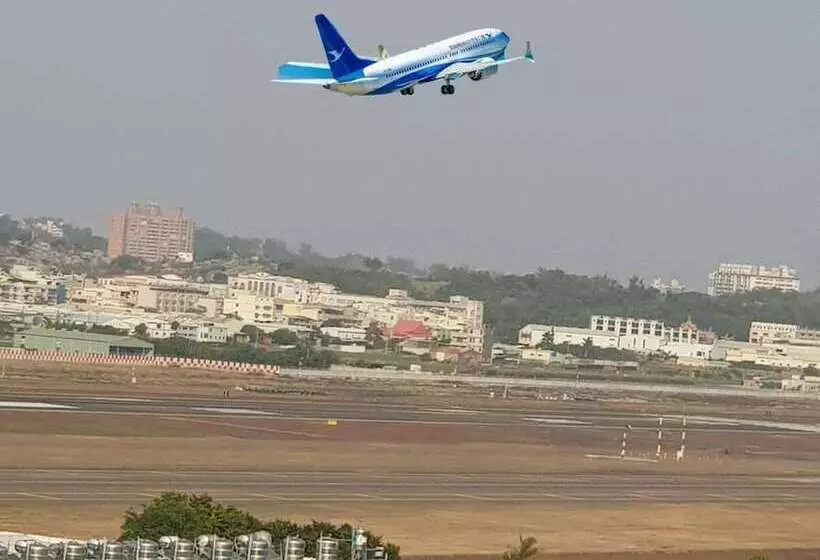 هاستل Gin Jian Commercial