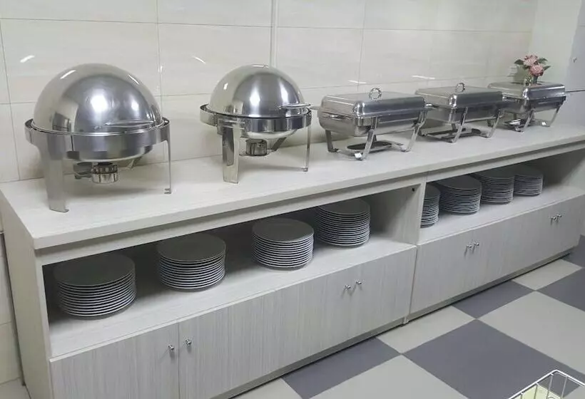 هاستل Gin Jian Commercial