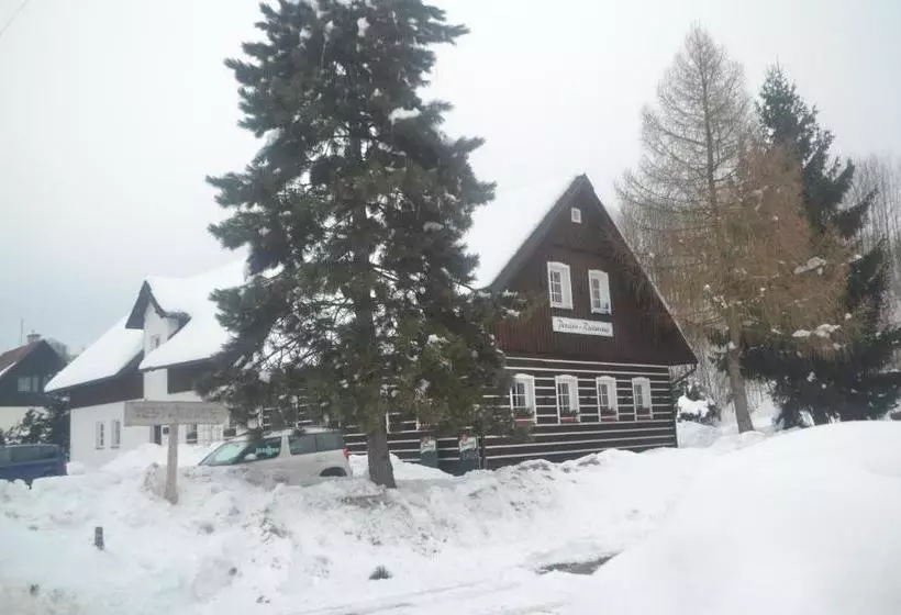 Retkeilymaja Penzion čistá