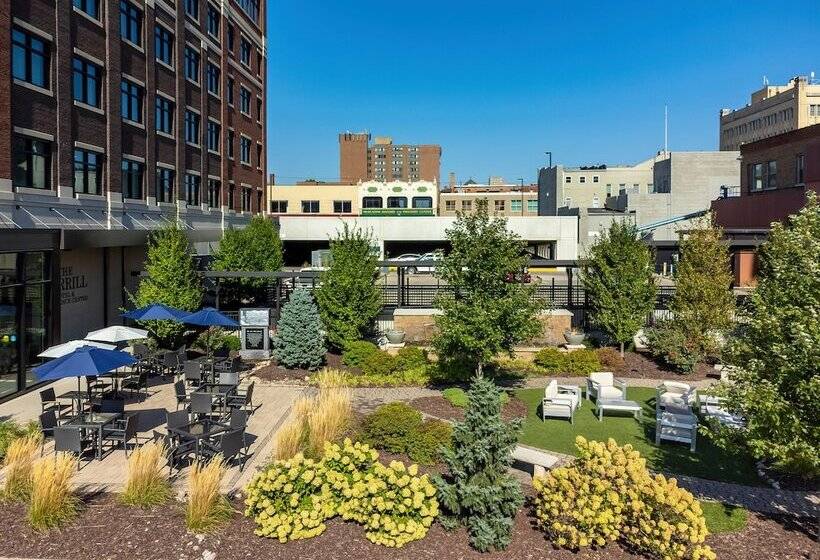 The Merrill Hotel & Conference Center, Muscatine, A Tribute Portfolio