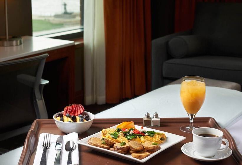 The Merrill Hotel & Conference Center, Muscatine, A Tribute Portfolio