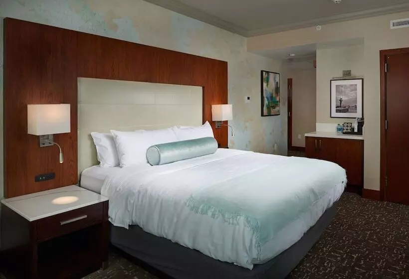 The Merrill Hotel & Conference Center, Muscatine, A Tribute Portfolio