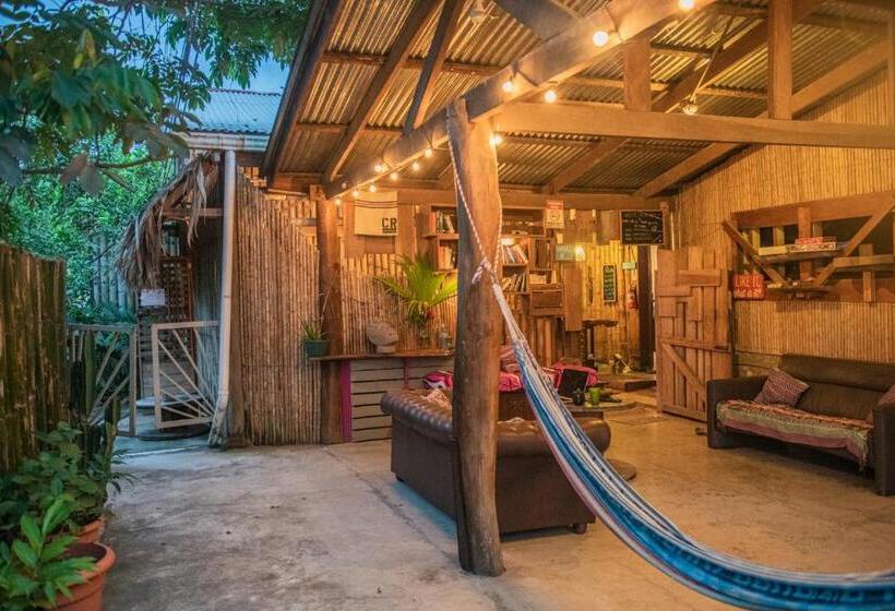 ペンション Roots Family