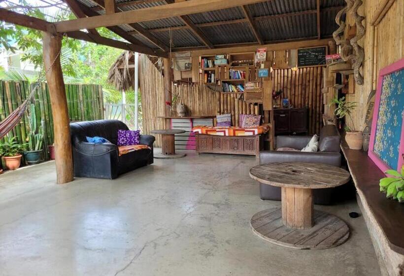 ペンション Roots Family