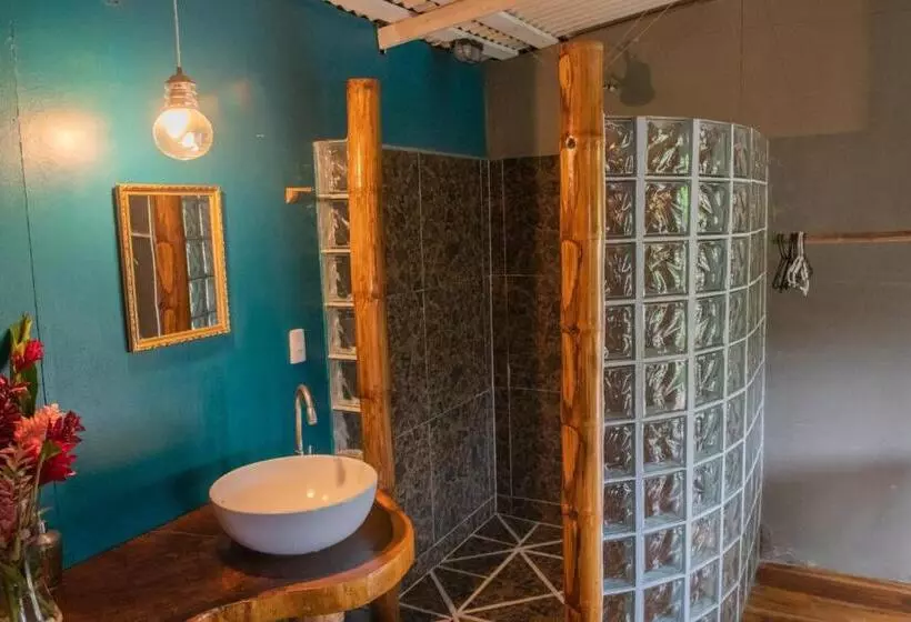 Majatalo Roots Family