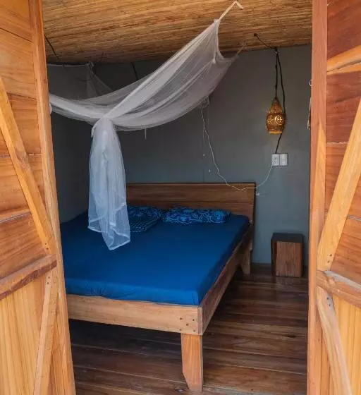 Majatalo Roots Family