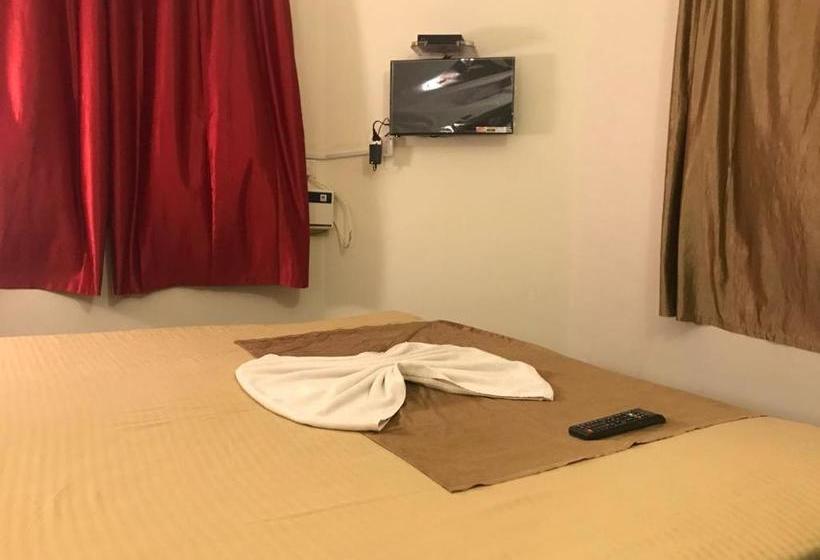 Retkeilymaja Super Deluxe Mansion Stay In Candolim