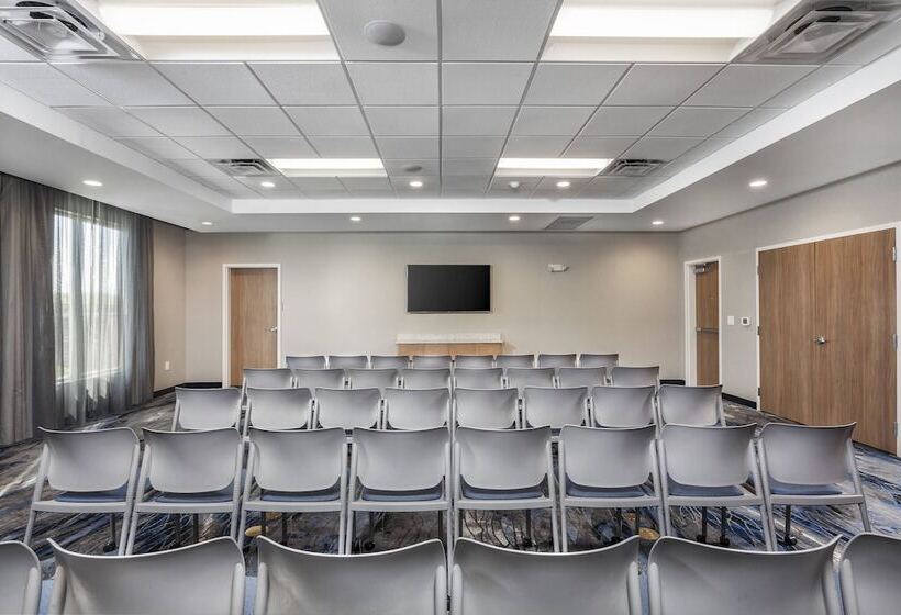 Отель Fairfield Inn & Suites By Marriott Lebanon