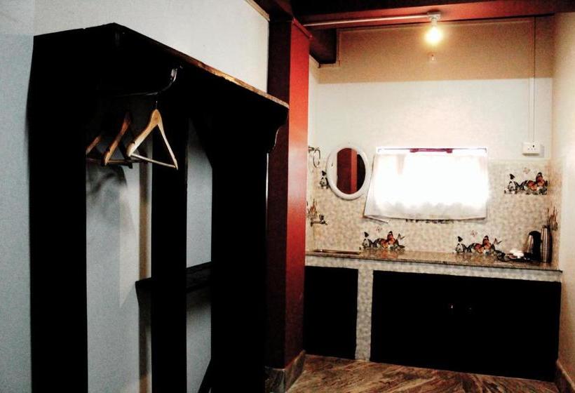 پانسیون Stay Abode Guest House