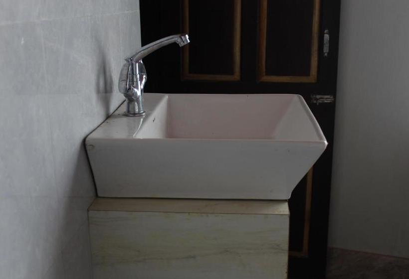 پانسیون Stay Abode Guest House