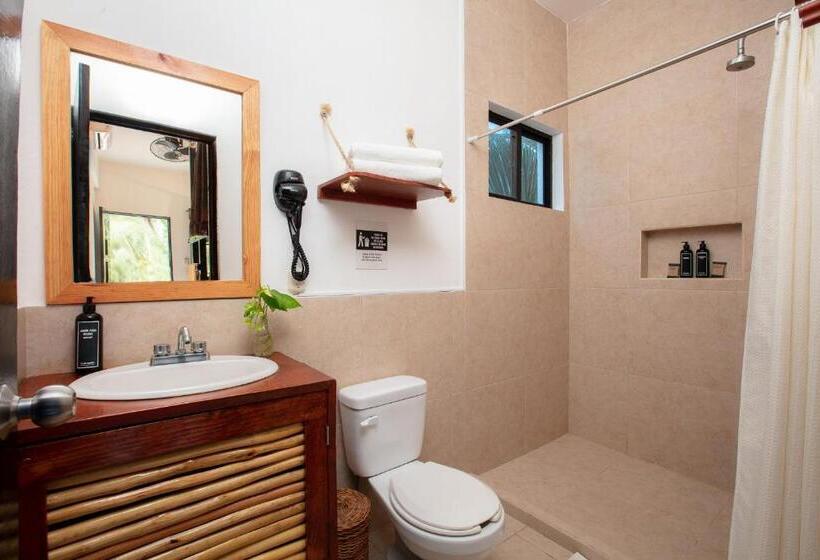 Che Holbox Hostel & Bar Adults Only