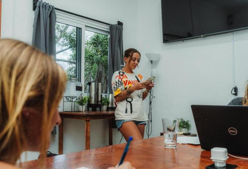 Che Holbox Hostel & Bar Adults Only