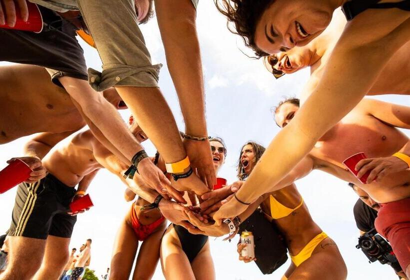 Che Holbox Hostel & Bar Adults Only