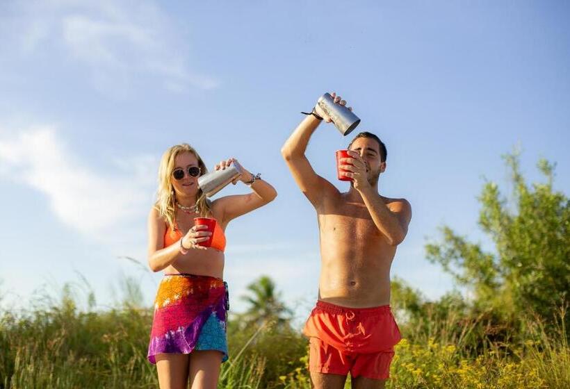 Che Holbox Hostel & Bar Adults Only