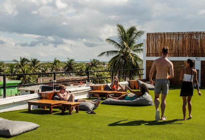 Che Holbox Hostel & Bar Adults Only