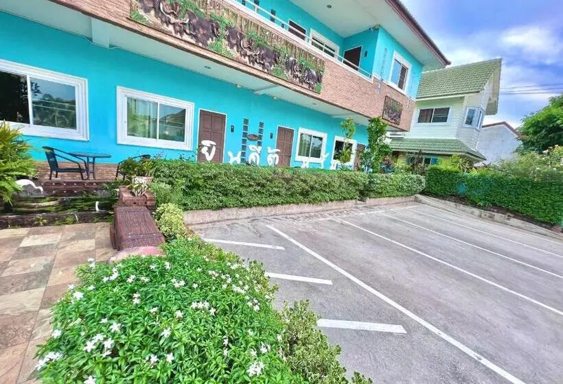 پانسیون Ruenaiyara Apartment