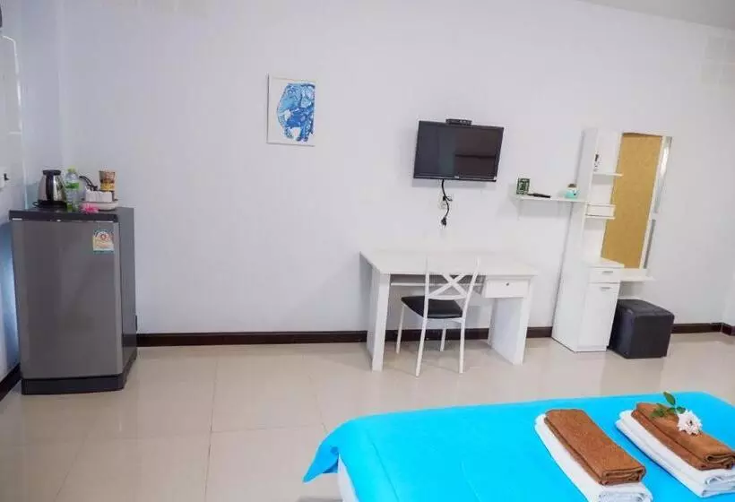 پانسیون Ruenaiyara Apartment