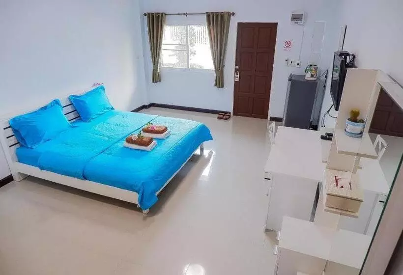 پانسیون Ruenaiyara Apartment