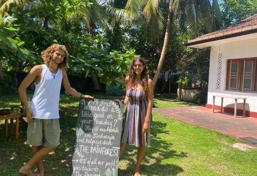 پانسیون Siri Medura Surf Yoga Meditation Guesthouse And Hostel