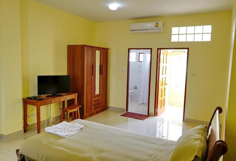 پانسیون Wattana House Thayang Phetchaburi