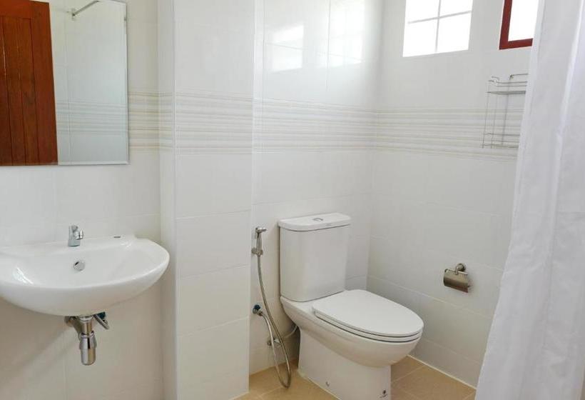 پانسیون Wattana House Thayang Phetchaburi