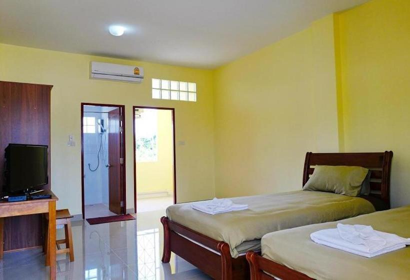 پانسیون Wattana House Thayang Phetchaburi