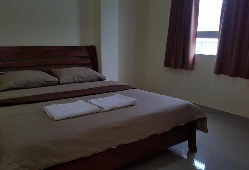 پانسیون Wattana House Thayang Phetchaburi