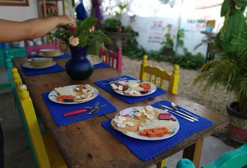 ユースホステル Hostal Guacamayas