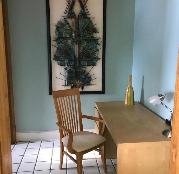 Lauerman House Inn Bed & Breakfast